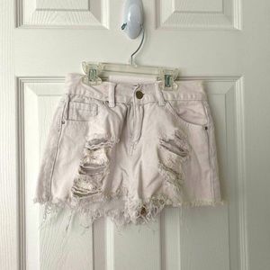 White PrettyLittleThing Ripped Denim Shorts